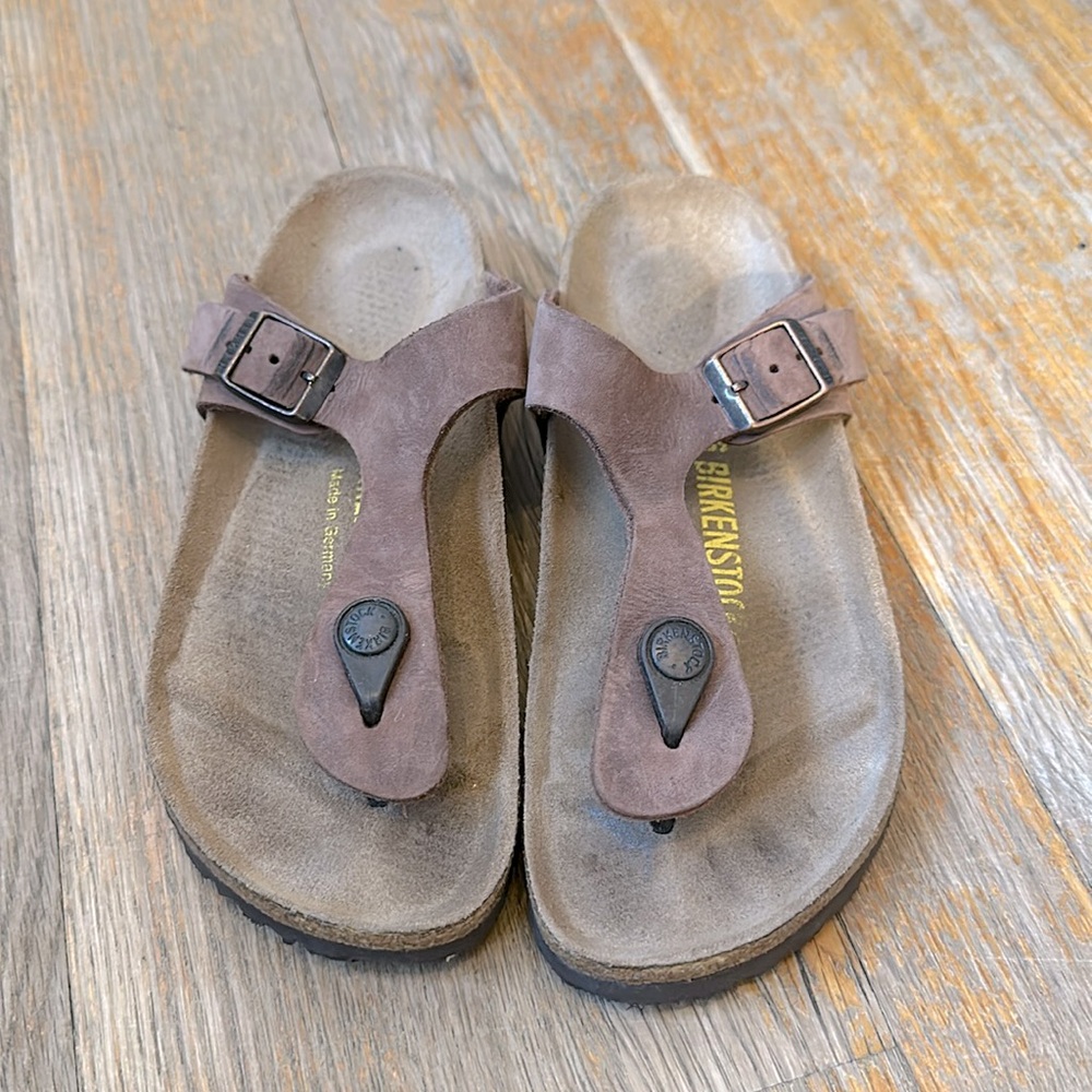Birkenstock Gizeh Oiled Leather Tobacco Brown Size 36